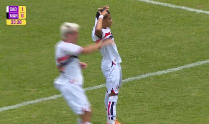 Tetê fez um belo gol olímpico