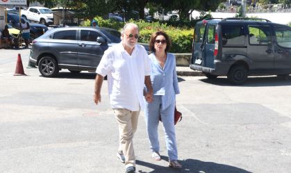 Tony Ramos e a esposa Lidiane Barbosa no velório de Manoel Carlos