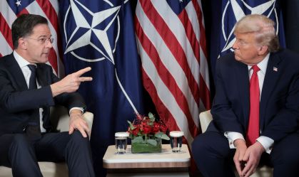 Trump se reúne com secretário-geral da Otan, Mark Rutte, em Davos