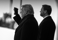 Vice dos EUA declara apoio a agentes do ICE após morte em operação