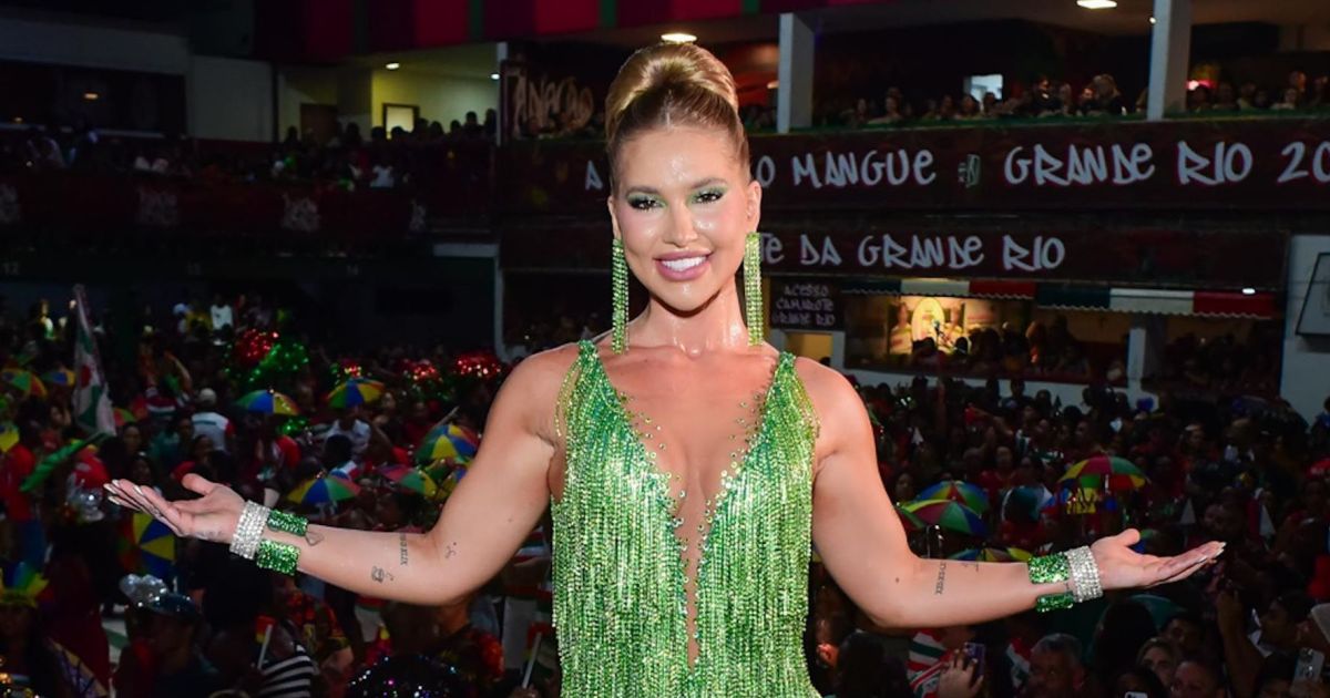 Problemas na fantasia e mais: relembre trajetória de Virginia na Grande Rio | CNN Brasil