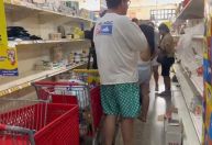 Papel higiênico, água e macarrão: o que já falta nos mercados da Venezuela