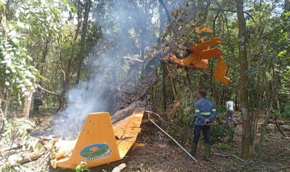 Piloto é socorrido após avião monomotor cair no interior de São Paulo