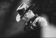 Cantor colombiano Yeison Jiménez morre em acidente aéreo