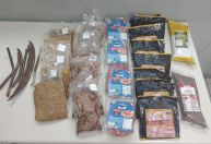 Homem é preso após invadir pizzaria e furtar pepperoni e pistache