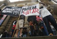 Negros têm risco maior de assassinato, mesmo em igualdade de condições