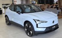 Volvo lança EX30 Ultra com dois motores e reforça segmento premium