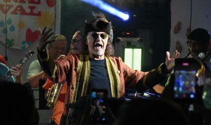 Alceu Valença dá início ao Carnaval de Olinda
