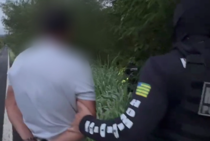 Síndico de prédio levou policiais até corpo de corretora em GO; veja vídeo