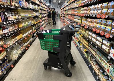 Interior de uma unidade Amazon Fresh.