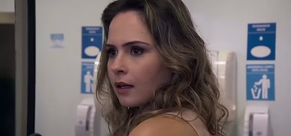 Ana Paula Renault em "Haja Coração" (2016) • Globo