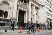 Risco-país da Argentina cai abaixo de 500 pontos-base