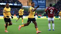 Jhon Arias desencanta, e Wolverhampton vence a primeira na Premier League