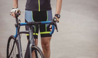 Andar de bicicleta pode afetar sua vida sexual? Especialista explica mitos e verdades