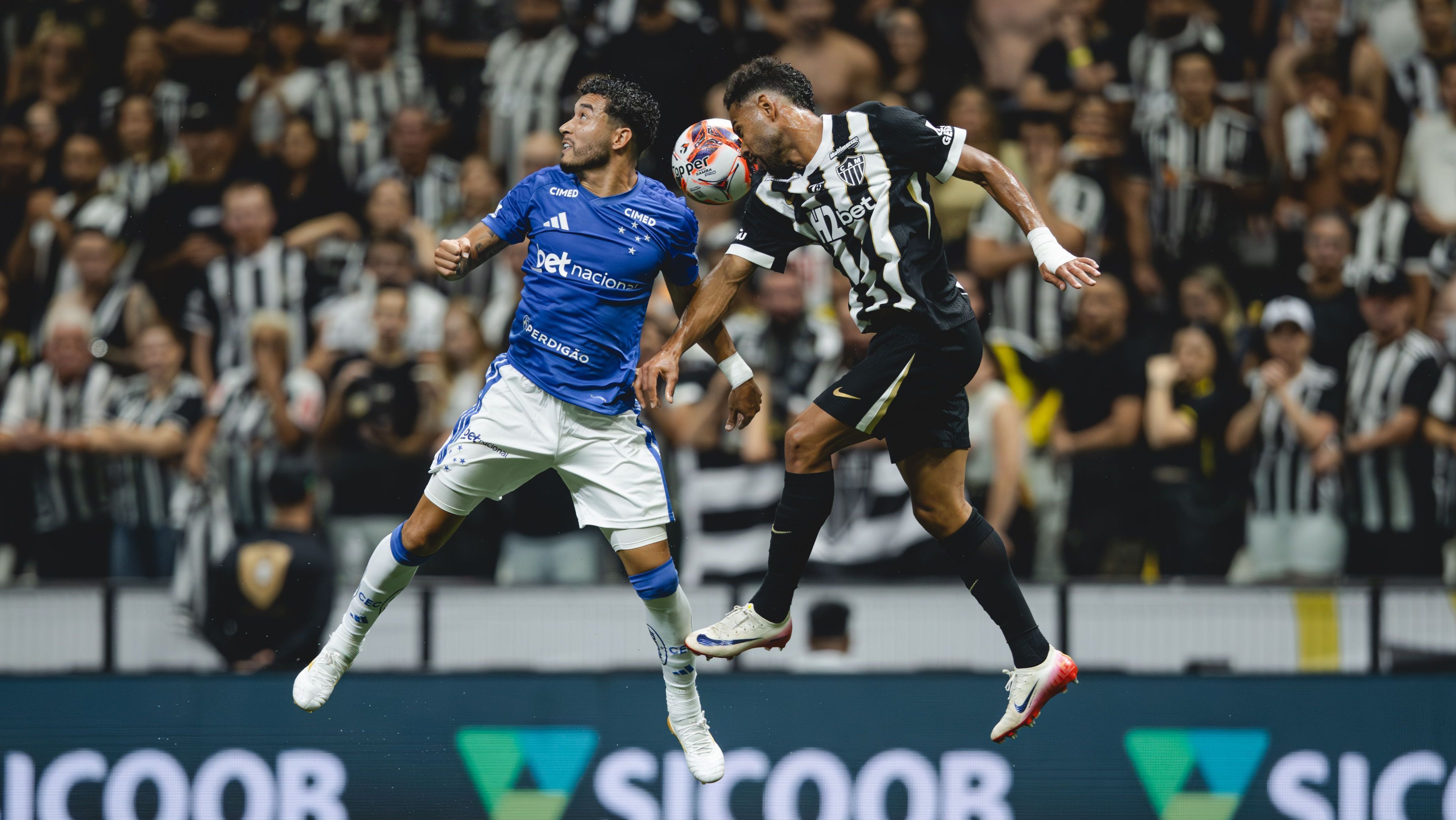 Lance de Atlético-MG x Cruzeiro pelo Campeonato Mineiro