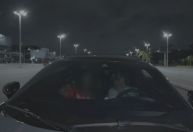 Vídeo mostra MC Tuto olhando celular de mulher no momento de acidente em SP