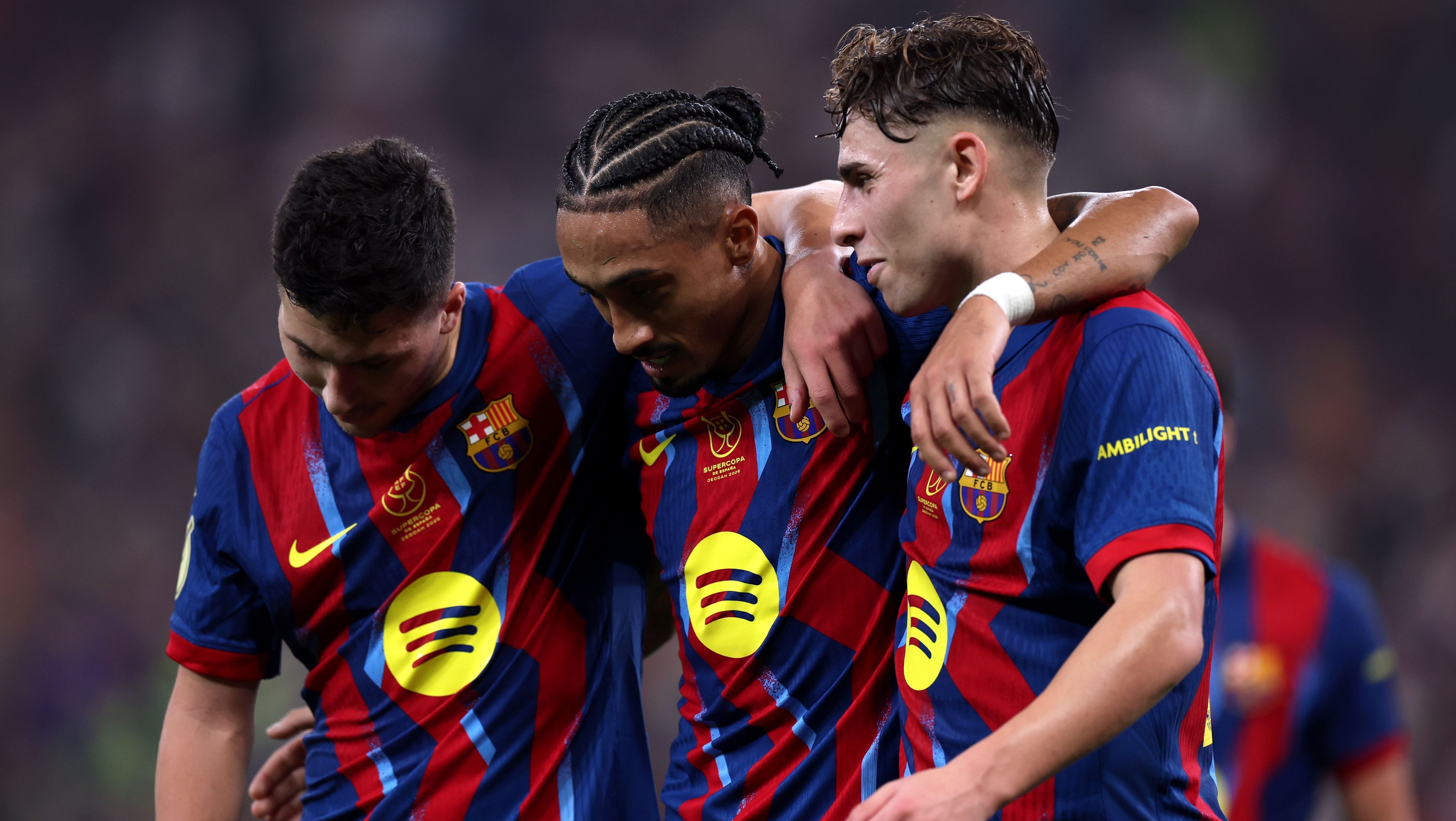 Jogadores do Barcelona comemoram gol contra o Athletic Bilbao pela Supercopa da Espanha