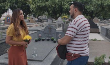 Web reage à primeira cena de Belo e Viviane Araújo: "Esse país é loucura"