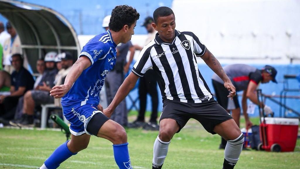 Lance de Botafogo x Águia de Marabá pela primeira rodada da Copinha