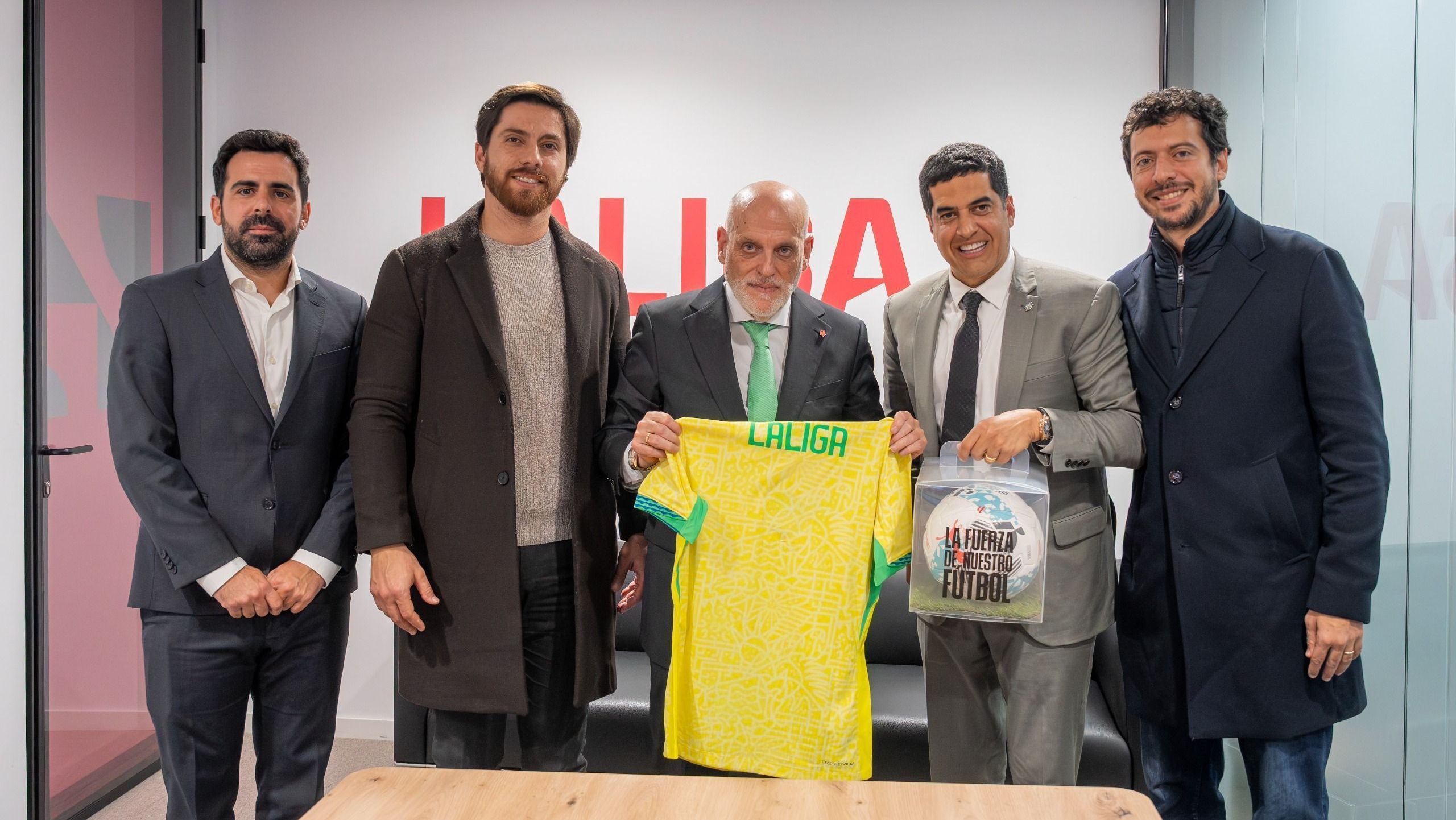 Encontro de profissionais da CBF e LaLiga
