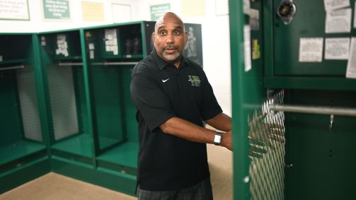 Coach Dru treinou LeBron James no colegial