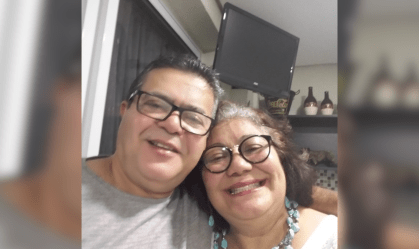 Bombeiros buscam por casal de idosos após carro cair em córrego