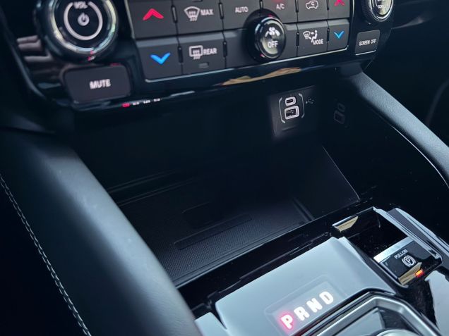 Carregador por indução • Rodrigo Barros/CNN