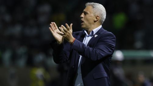 Crespo comanda o São Paulo durante clássico contra o Palmeiras