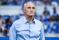 Sob pressão, Cruzeiro recebe América-MG em clássico decisivo pelo Mineiro