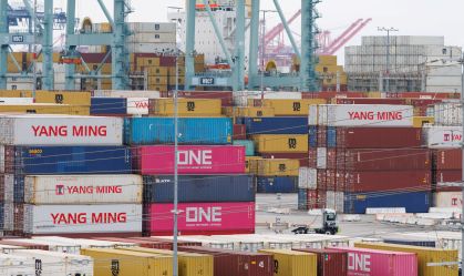 Déficit comercial dos EUA em outubro contrai e é menor desde 2009