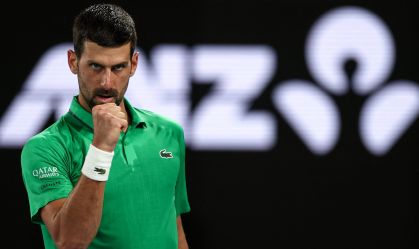 Novak Djokovic em ação na semifinal do Australian Open