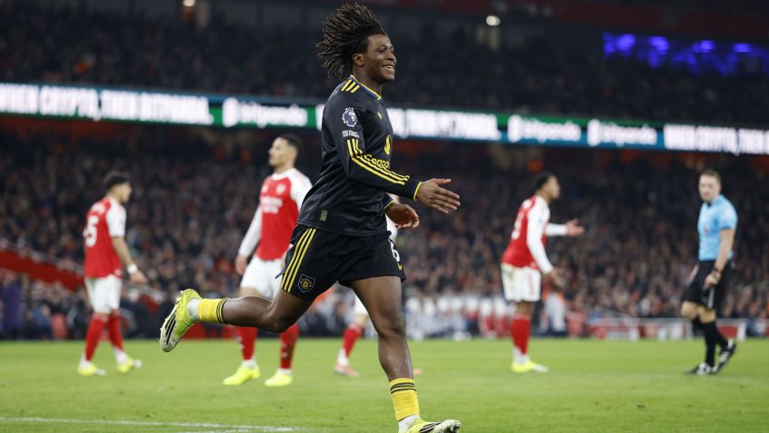 Dorgu comemora gol contra o Arsenal • Foto: Nigel French/Sportsphoto/Allstar via Getty Images