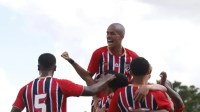São Paulo vence Independente-AP em jogo de confusão e avança na Copinha