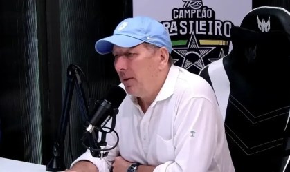 Após Justiça proibir, Textor diz que não cogitou vender dupla do Botafogo