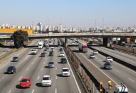 Justiça autoriza cobrança de multa em pedágio free flow na Via Dutra