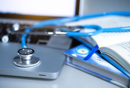 Médicos poderão ter CFM barrado por nota no Enamed? Entenda