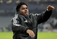 Humildade de Endrick impressiona o Lyon: "Poderia se achar um Neymar"