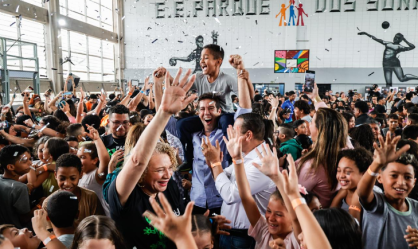 Projeto de "Melhor Escola do Mundo" chega a mais 100 colégios de SP