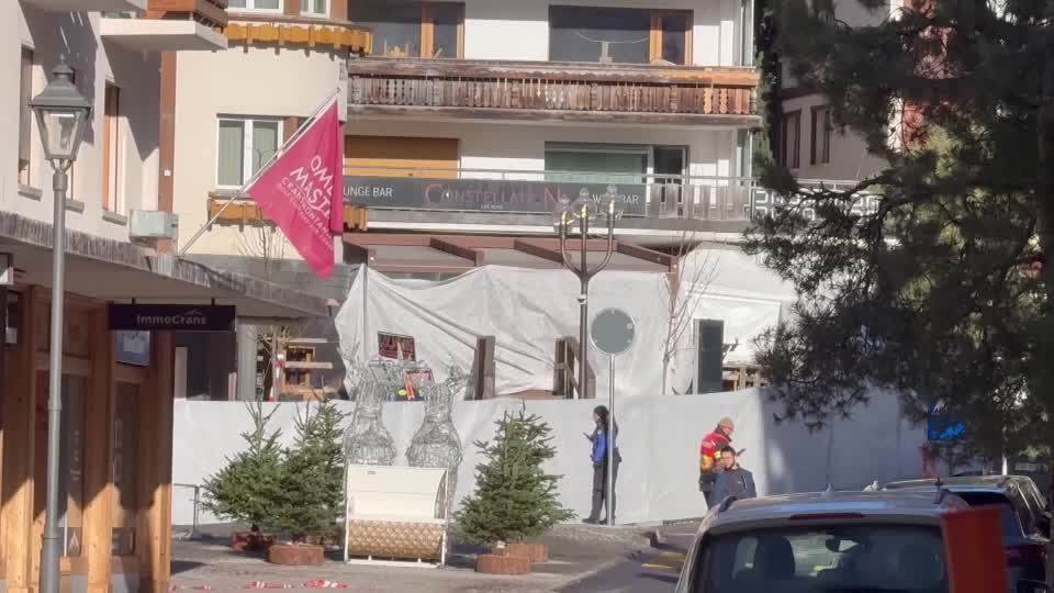 Incêndio em bar na Suíça começou com faíscas em garrafas, dizem testemunhas