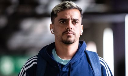 Fagner em chegada ao estádio do Mineirão