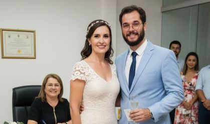 Fátima Bernardes rebate notícia de que casou com namorado: "Má-fé"