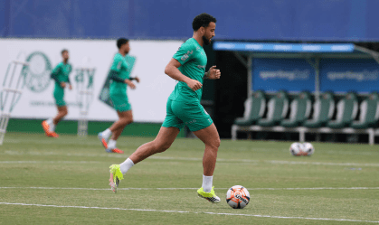 Felipe Anderson em treino do Palmeiras
