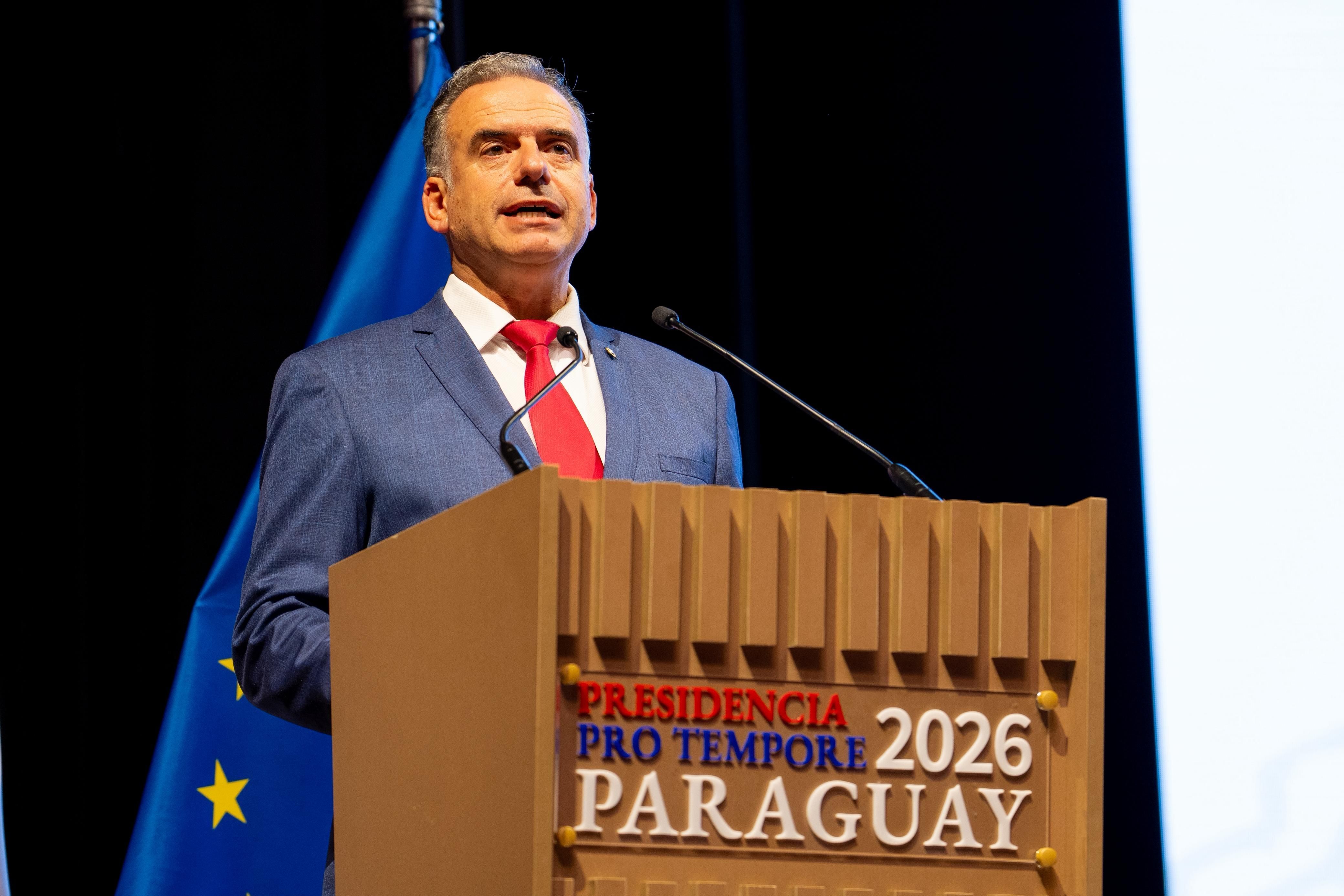 O presidente do Paraguai, Santiago Peña, disse que a ausência do presidente Luiz Inácio Lula da Silva (PT) na assinatura do acordo entre Mercosul e União Europeia deixa um "sabor amargo"