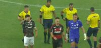 Fluminense x Flamengo é paralisado após chuva torrencial no Maracanã
