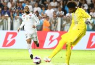 Santos e Corinthians empatam com gol de Gabigol em falha de Hugo