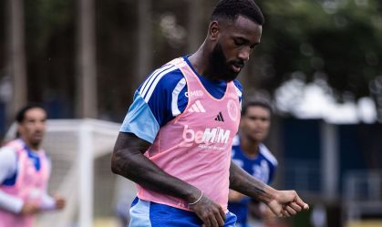 Gerson durante treino no Cruzeiro