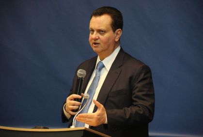 Kassab prestigia Caiado em filiação, mas não crava escolha ao Planalto