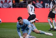 Majestoso: Veja o gol de empate do Corinthians marcado por Breno Bidon