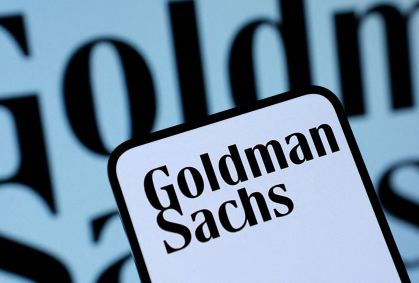 Goldman Sachs tem lucro de US$ 4,62 bilhões no 4º trimestre de 2025