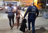 Grávida vai para Réveillon em Copacabana, rouba 29 celulares e acaba presa